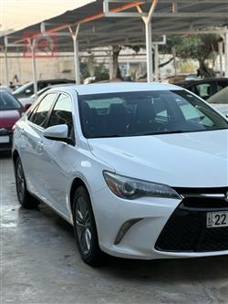 تۆیۆتا کامری